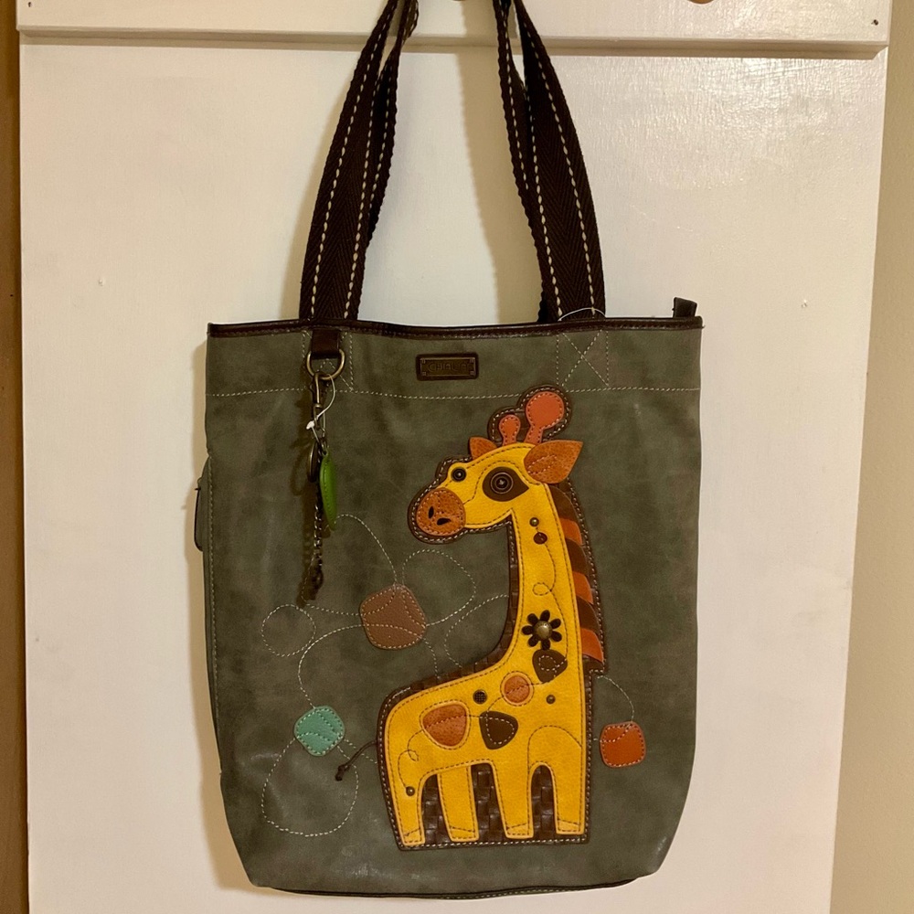 Chala Gray Tote with Yellow Giraffe Design w/add on Giraffe keychain/tag